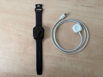 Apple Watch 7 45mm + nabíječka