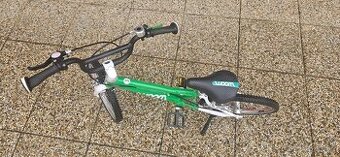 WOOM 3 (16") + stojánek + helma na kolo (zelená barva)