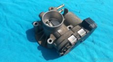 Toyota Yaris - škrtící klapka Bosch 0280750192