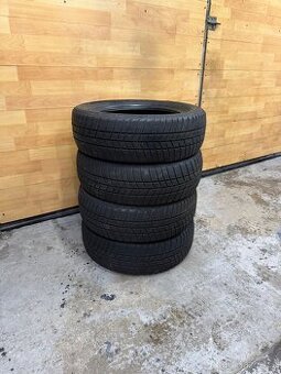 Zimní pneu 185/60/15 č.2