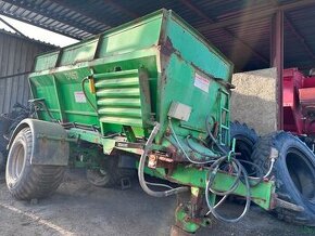 Prodej tažené rozmetadlo průmyslových hnojiv Gustrow D057