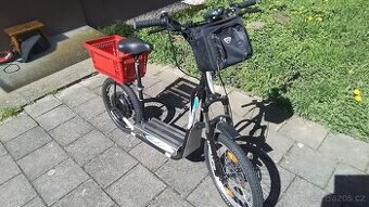 Elektrická koloběžka Perut City