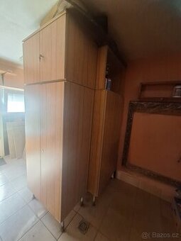 skříně do skladu nebo do garáe