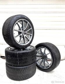 Mercedes E63 AMG 19” Dvourozměrná Alu Disky R19