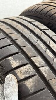 Bridgestone Turanza T005 215/55 R17 94 W - 4X Letní pneu