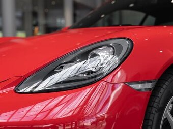 SLEVA Prodám PORSCHE 718 Cayman, roční garance Porsche Appro