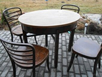 Starožitný nábytek ,židle a stůl Thonet