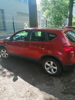 Nissan Qashqai 1,5DCI (2008)- na náhradní díly