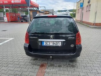 Pevgeot 307