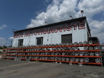 Autovrakoviště - prodej náhradních dílů