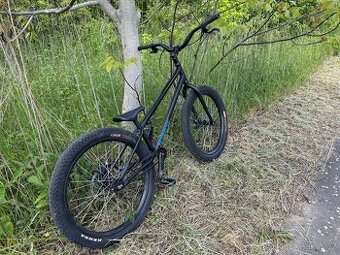 Street trial kolo