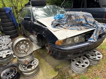 BMW e39 combi 520i 125kw automat
