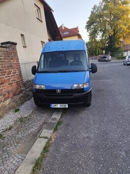 Peugeot boxer skříňová 2D