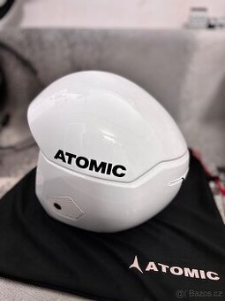 Lyžařská helma atomic
