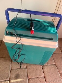 2xLednička do auta na 12V + na mrazící destičky