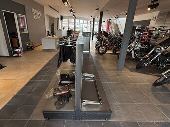 Regál kovový z obchodu