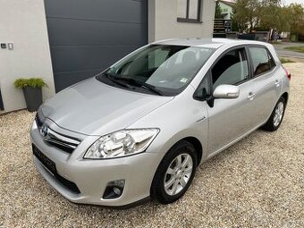 TOYOTA AURIS HYBRID LIFE 2011 NAJETO 86TKM - 1