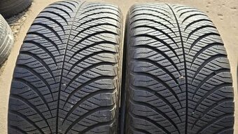 Celoroční pneu 235/50/18 Goodyear