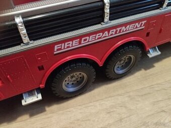 Požárnický RC auto