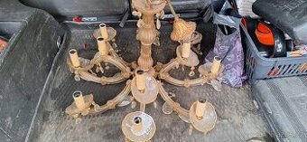 Křišťálový starý lustr