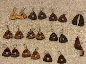 Dřevěné náušnice