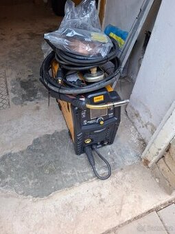 Svářečka GeniMig 240DP LCD KOWAX