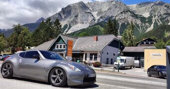 Nissan 370z