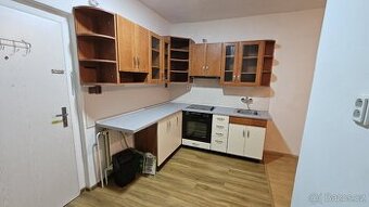 PRONÁJEM BYTU 2kk V UO