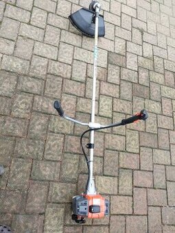 Křovinořez Oleomac