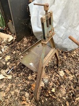 Instalatérský svěrák