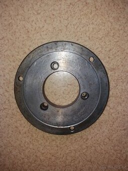 Příruba na soustruh