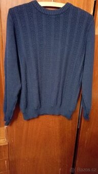 Starší svetr, žádné vady L- XL