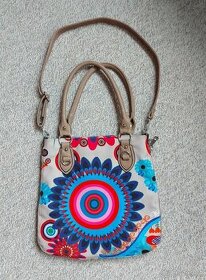 Krásná a praktická taška, kabelka - 1