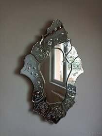 Benátské zrcadlo