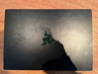 Razer Blade 14 2021 - RTX 3070 + 1 TB + 16 GB RAM