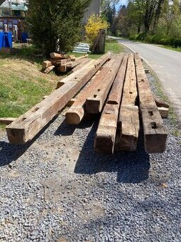 Prodám použité stropní trámy 8 a 9 m, 20x20 až 22x25 cm