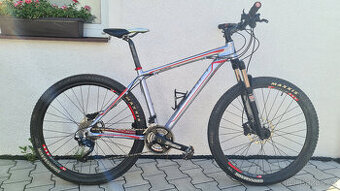 Dema RYANO 5.0, Hydr. brzdy, Shimano Deore / XT, Rám M