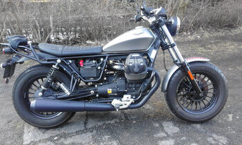 moto guzzi v 9 bobber
