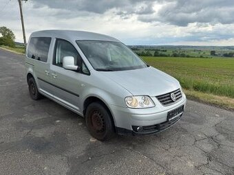 Volkswagen Caddy 1.9TDI bez koroze a originál bez DPF