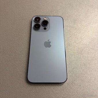 iPhone 13 Pro 256GB sierra blue, pěkný stav, rok záruka