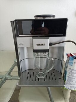Plně automatický kávovar SIEMENS EQ.6 S300 -NA OPRAVU