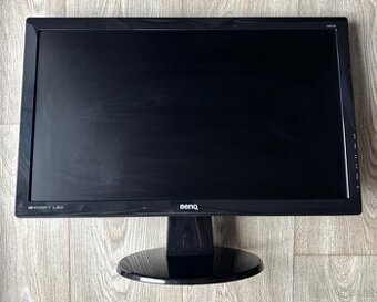 Více kusů 22" LED FullHD monitor Benq GW2255