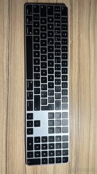 Magic Keyboard s Touch ID a číselnou klávesnicí - 1