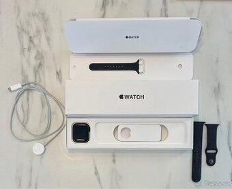 Prodám Apple watch SE (2022) 44mm Cellular -velmi dobrý stav