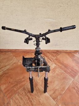 Přední vidlice a řídítka Honda SH300i