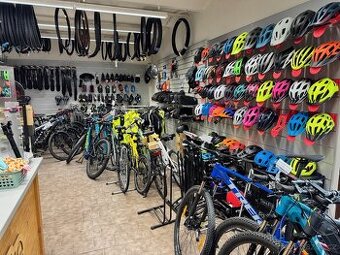Prodej cykloobchodu – náhradní díly, doplňky, oblečení apod.