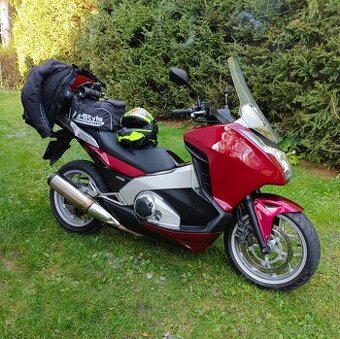 Honda integra 700