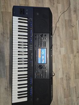 Yamaha PSR-SX700 s protiprachovým krytem