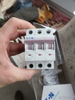Jistič EATON PL7-C32/3 32A 263412