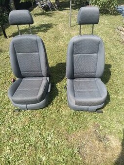 Sedačky do auta, autosedačky, Octavie